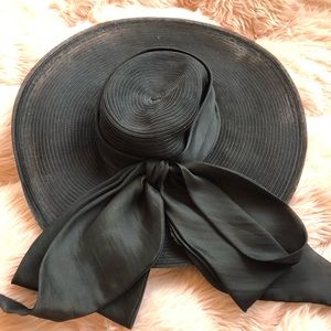 Black Cartwheel Bowed Hat